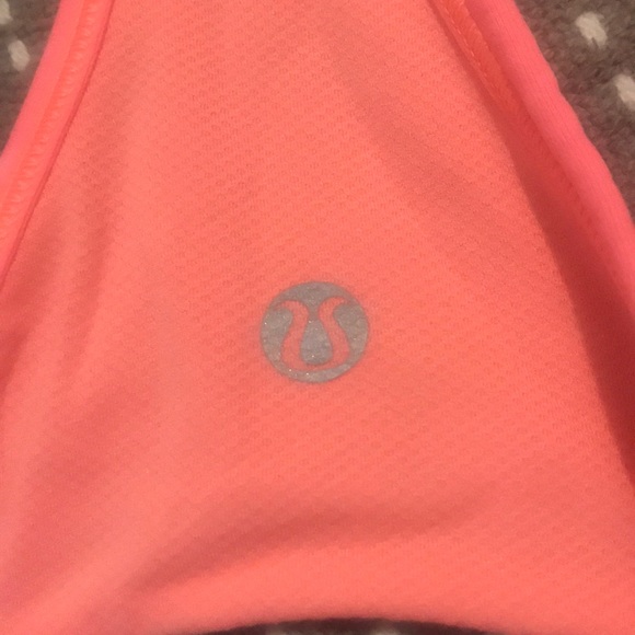 Lululemon tank top with built in bra - Picture 3 of 3
